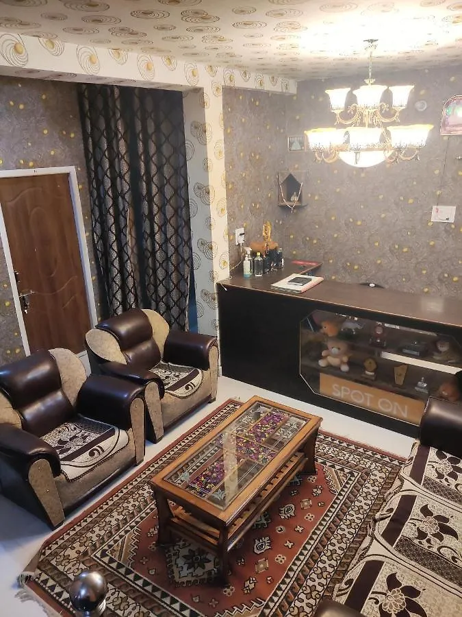 Kashi Nest Homestay فاراناسي