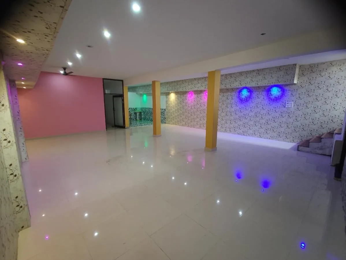 Kashi Nest Homestay فاراناسي